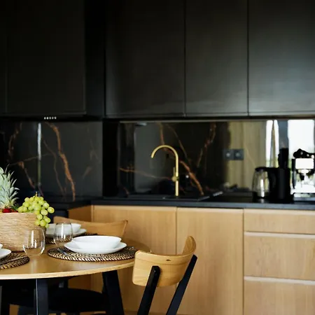 Thaddeus 48 Z Tarasem *