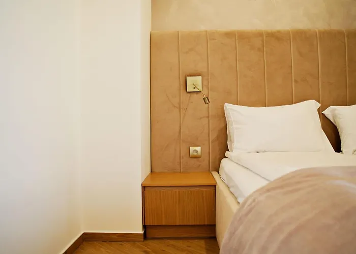 Thaddeus 48 Z Tarasem * Zator