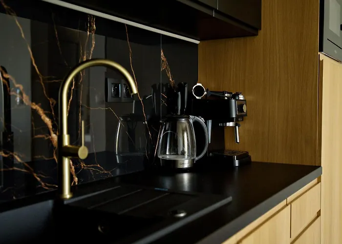 Thaddeus 48 Z Tarasem